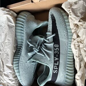 NEW, NEVER WORN Yeezy Boost